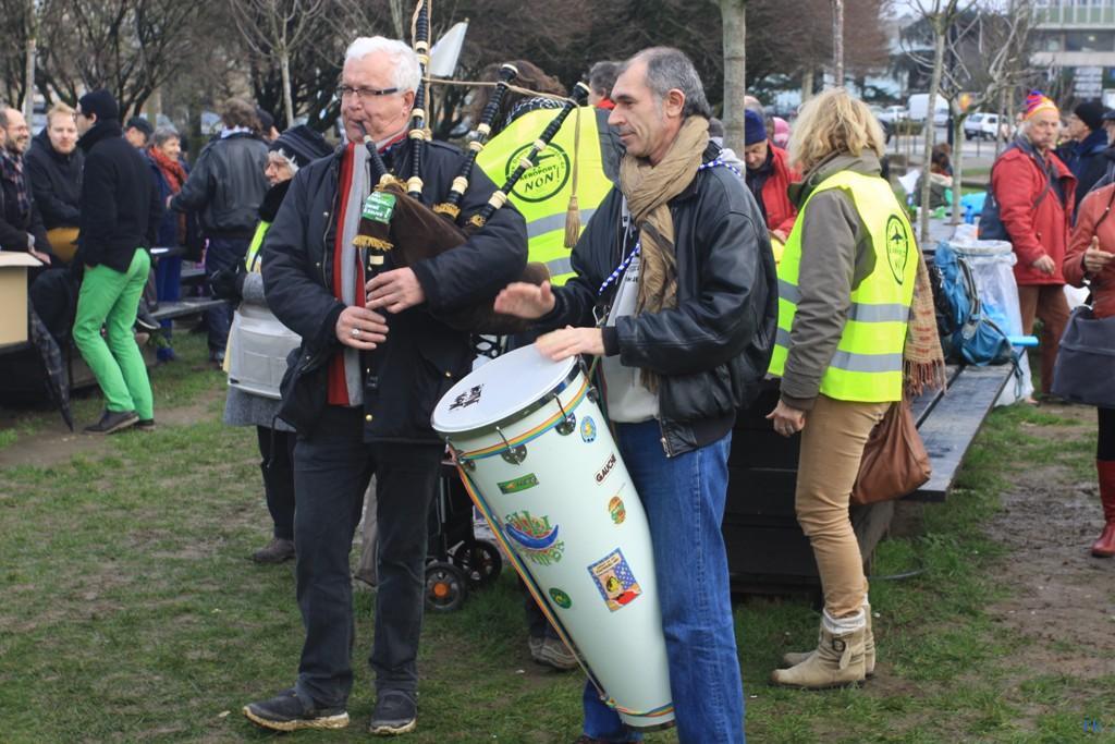 La farandole contre NDDL