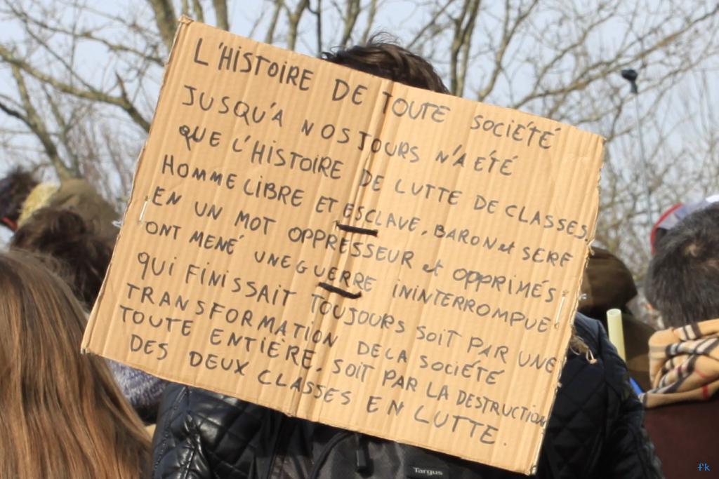 Les opposants à l’aéroport sur la 4 voies